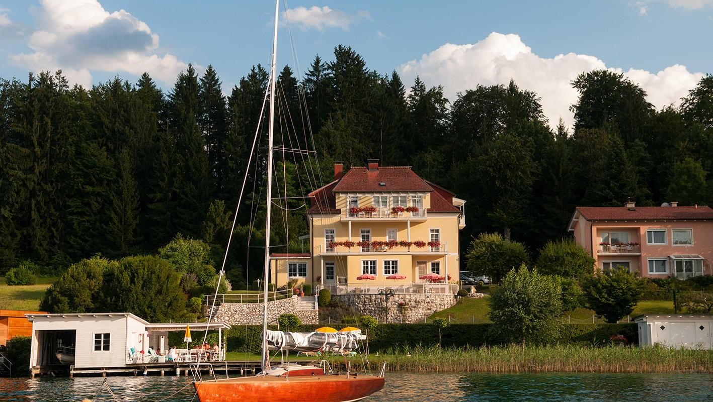 Appartements Schwarzvilla Velden - Ansicht vom See