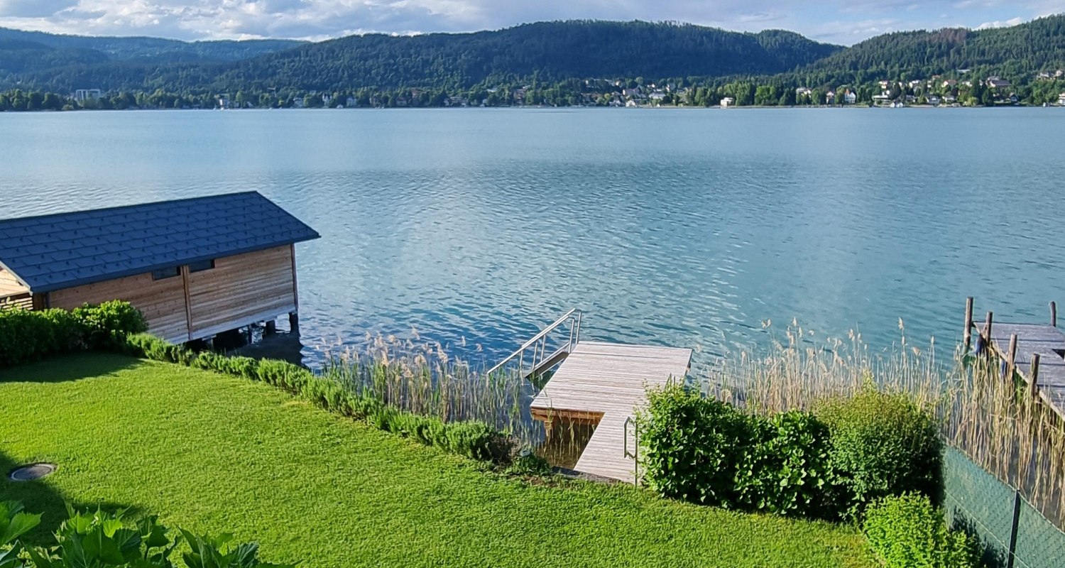 LIegewiese mit Steg - Seezugang LIegewiese mit Steg - Seezugang