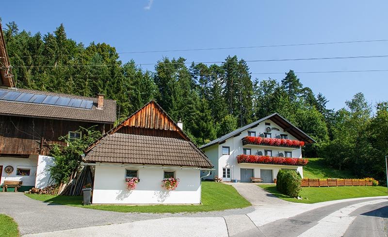 Hofeinfahrt Hofeinfahrt
