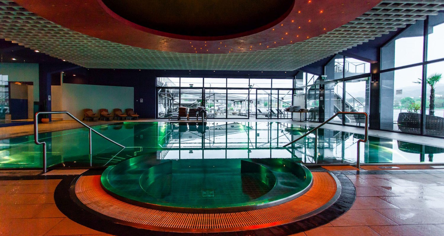 indoor-pool-im-hotel-parks-velden-am-woerthersee