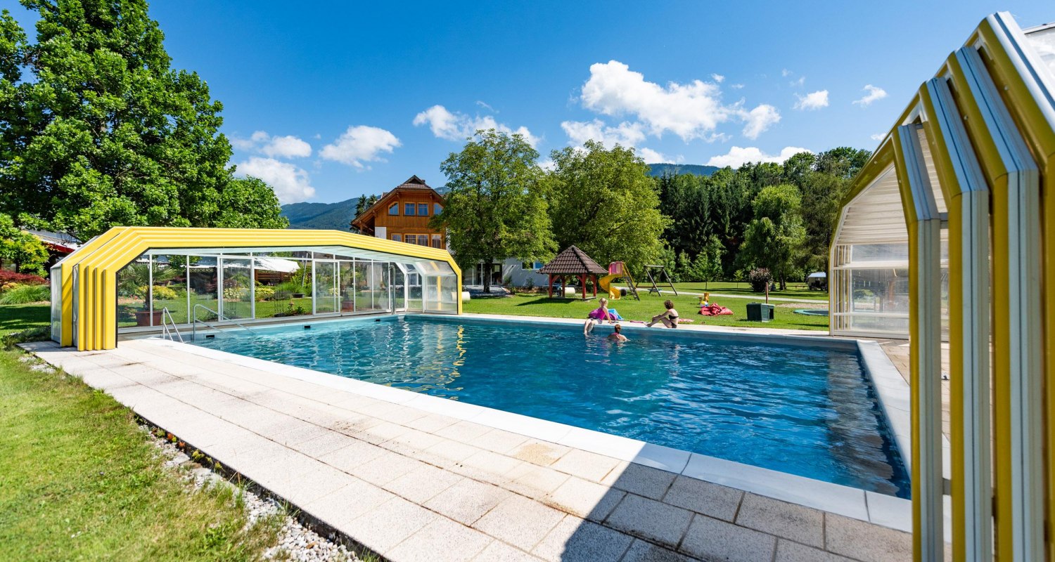 pool-ueberdacht-camping-juritz-rosental (12)