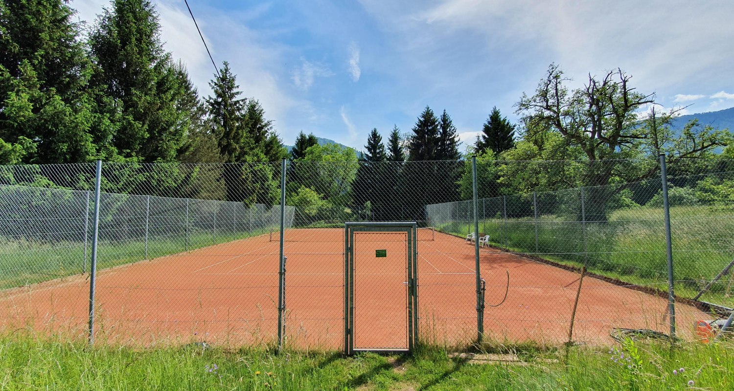 tennis court tennis court
